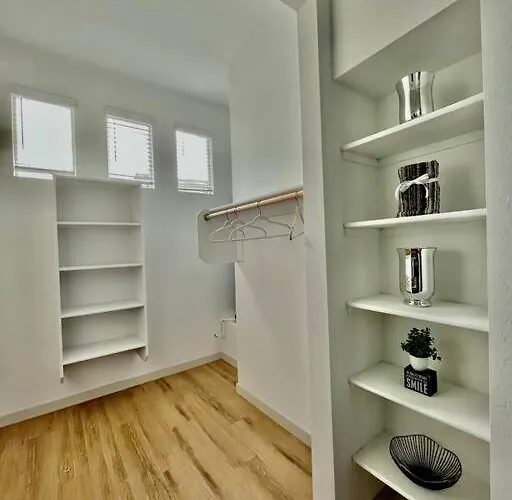 Limitless Westgate Oasis Apartment